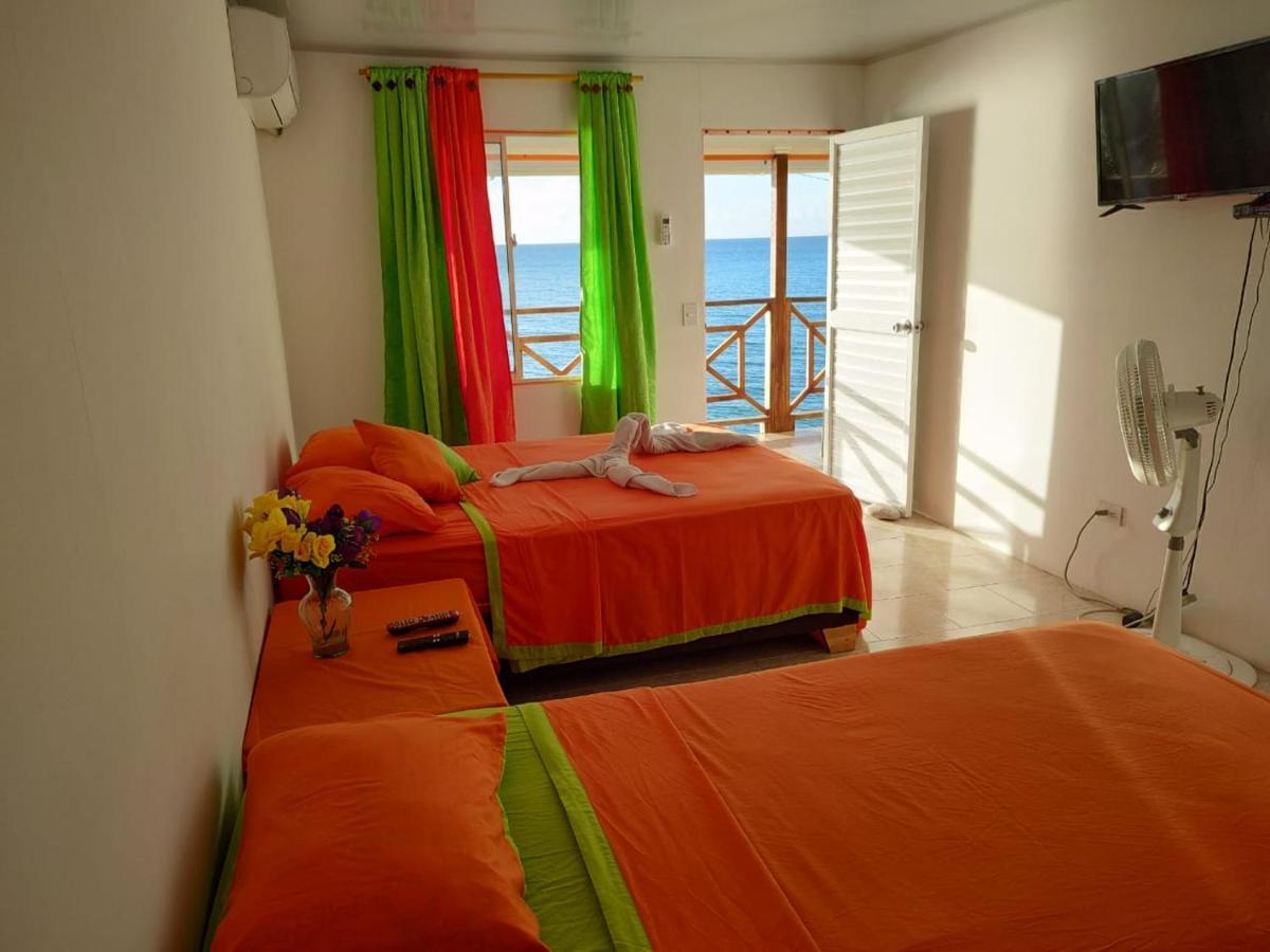 Cabañas Mister Mac Fresh Water Bay Exterior foto