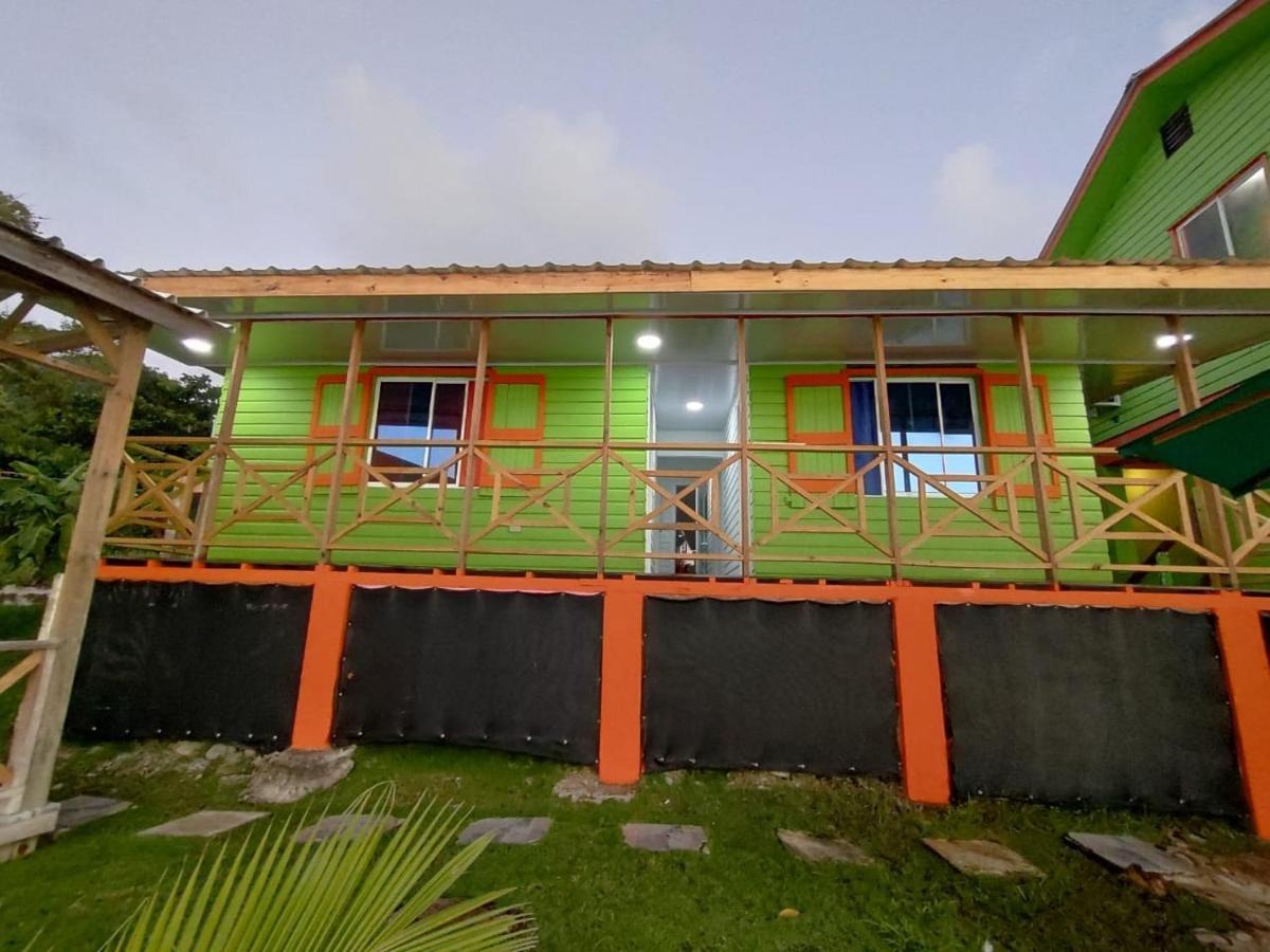 Cabañas Mister Mac Fresh Water Bay Exterior foto