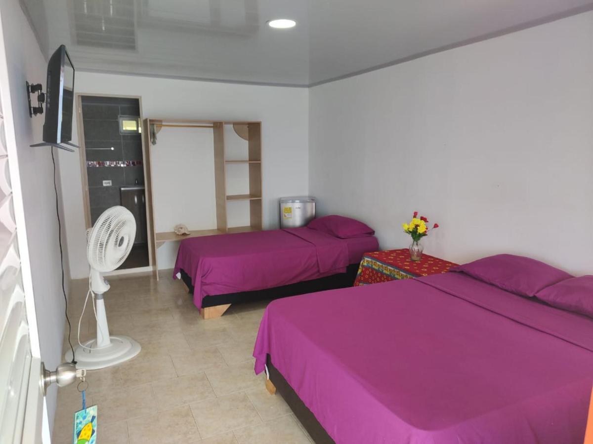 Cabañas Mister Mac Fresh Water Bay Exterior foto