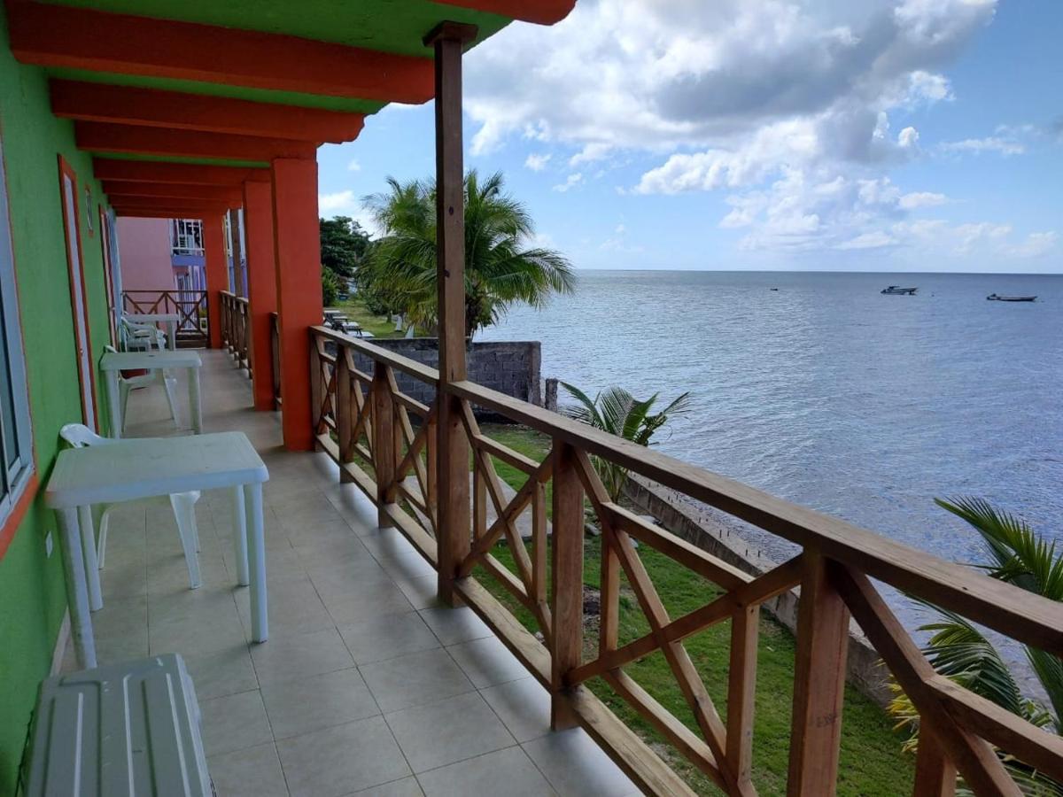 Cabañas Mister Mac Fresh Water Bay Exterior foto