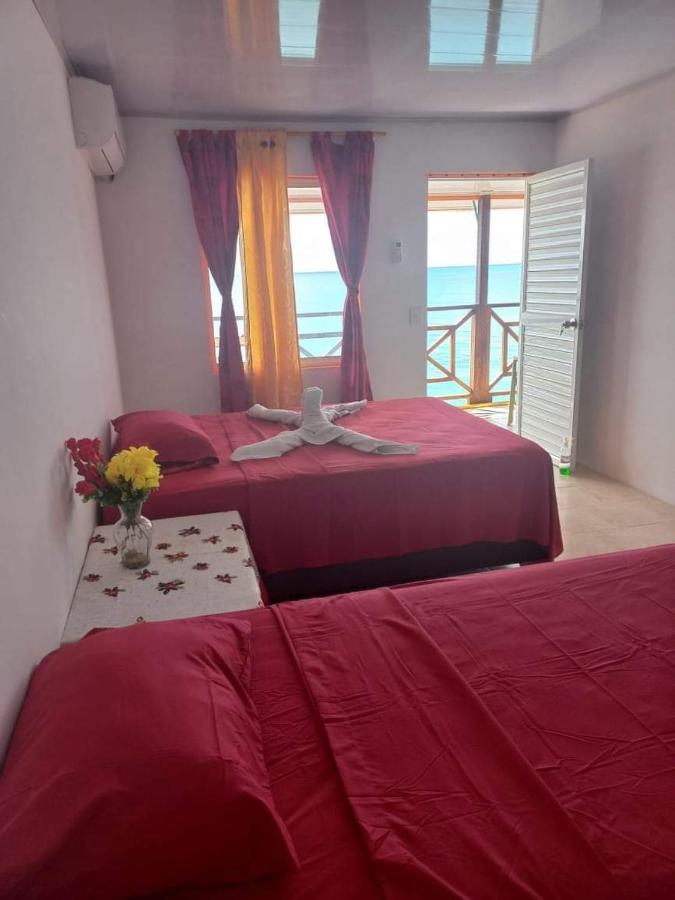 Cabañas Mister Mac Fresh Water Bay Exterior foto