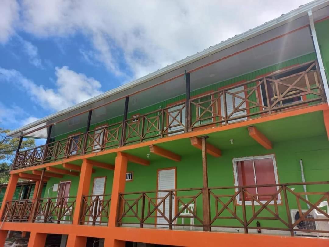 Cabañas Mister Mac Fresh Water Bay Exterior foto