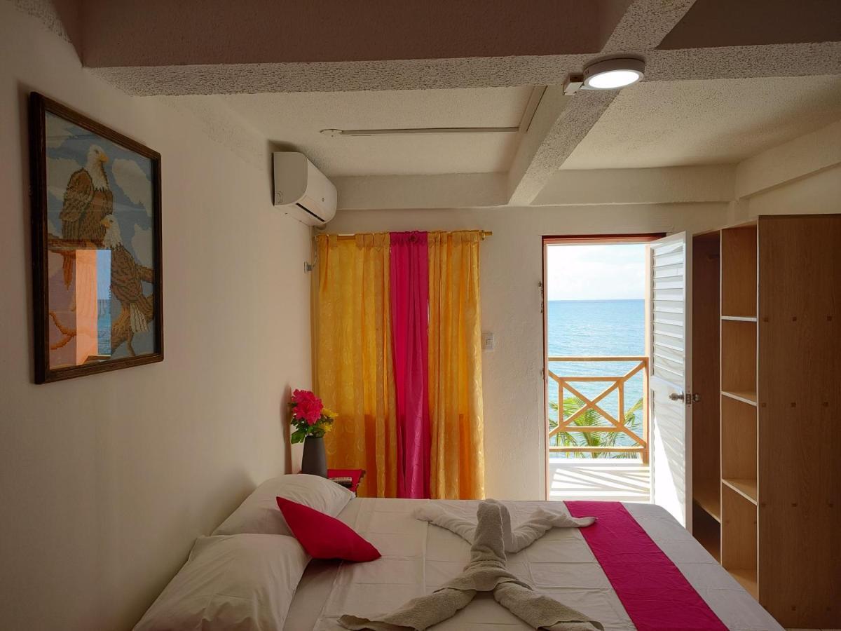 Cabañas Mister Mac Fresh Water Bay Exterior foto