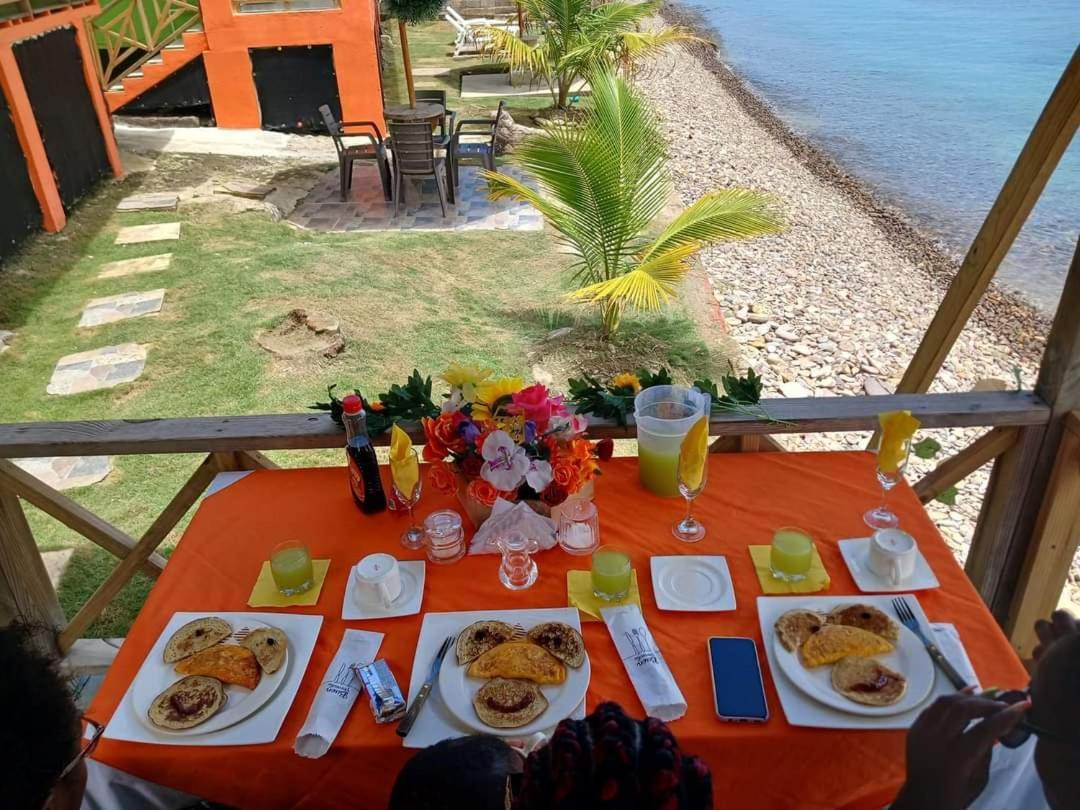 Cabañas Mister Mac Fresh Water Bay Exterior foto