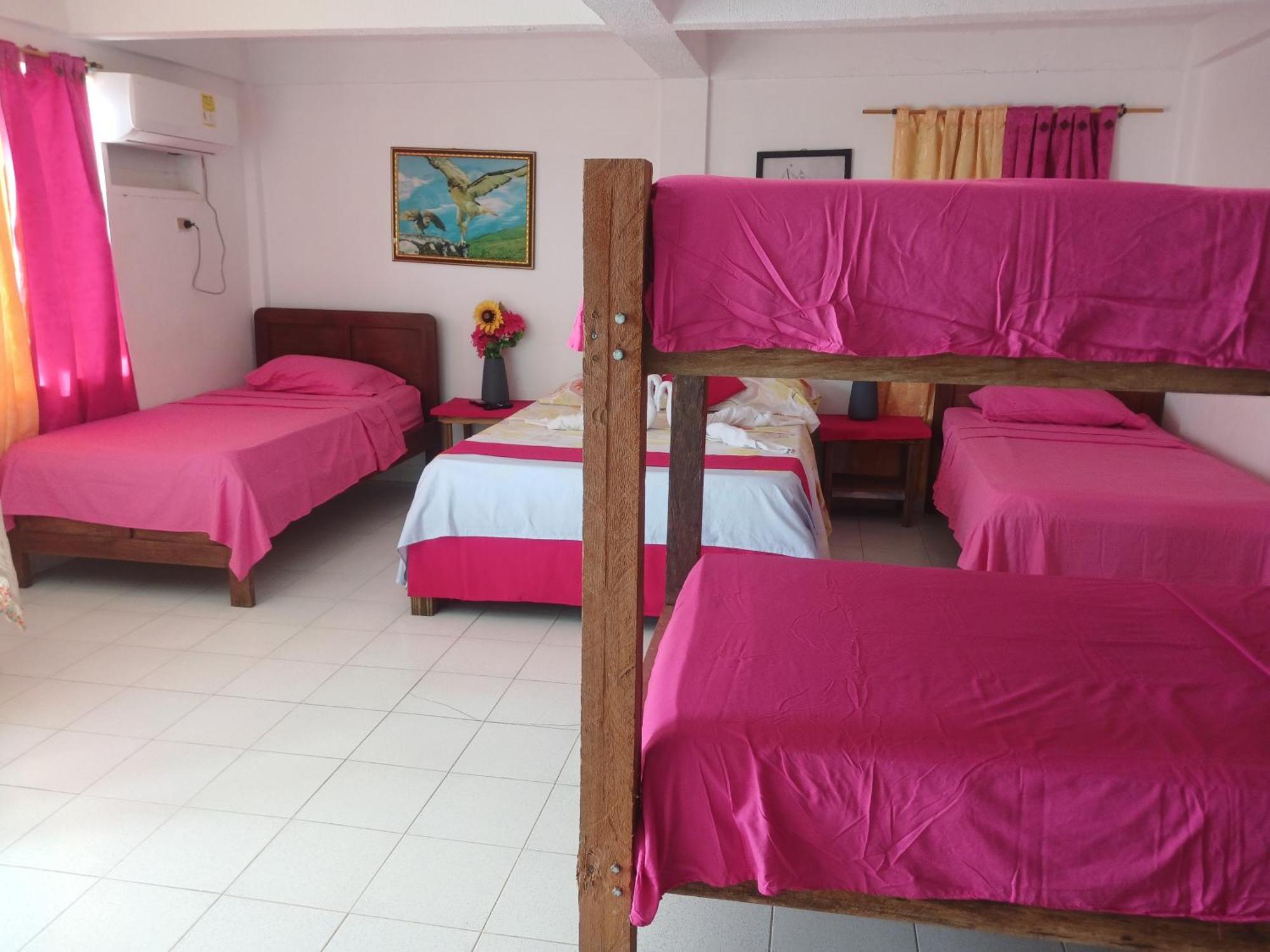 Cabañas Mister Mac Fresh Water Bay Exterior foto